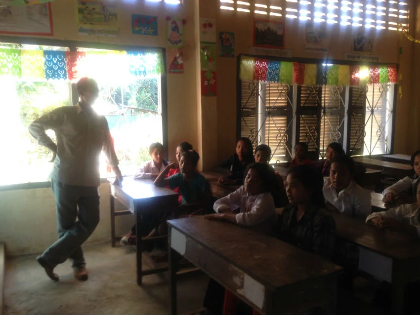 Gender awareness - Teacher stands